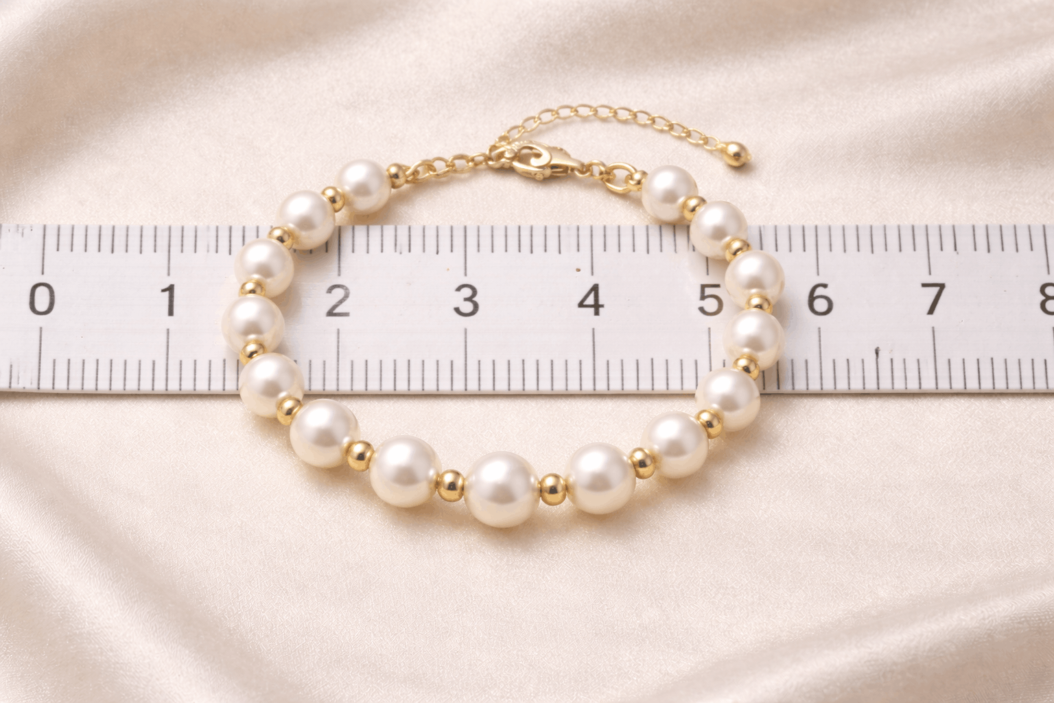 pearlsonly-blog-106-image-8-pearl - Elegir la talla correcta de pulseras de oro con perlas - Joyería de Perlas - pearlsonly