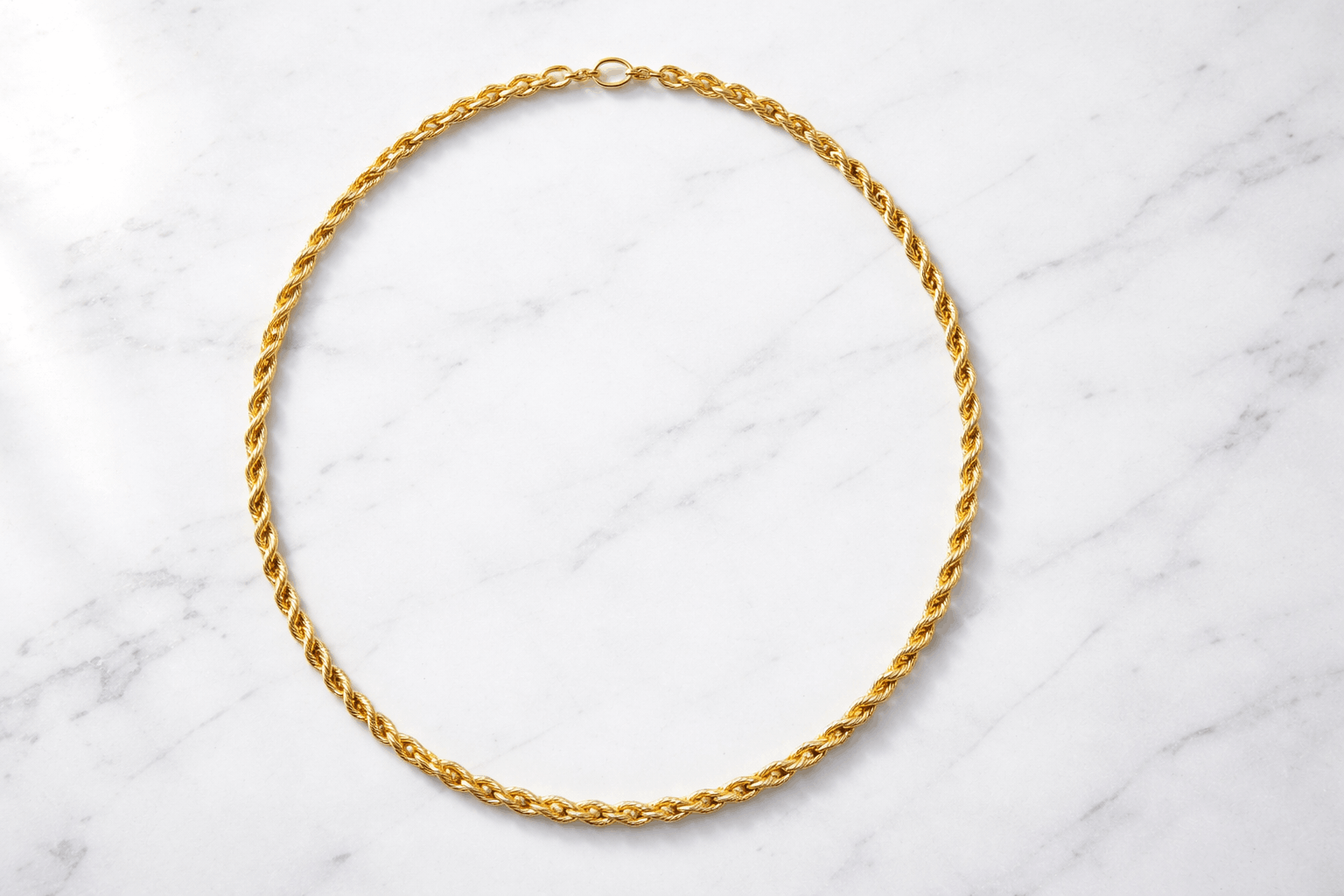 Collar de oro amarillo para mujeres