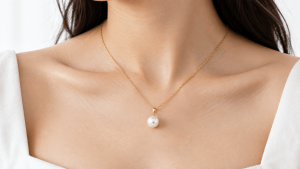 Collar con colgante de perla de agua dulce: Guía de compra de estilos y precios