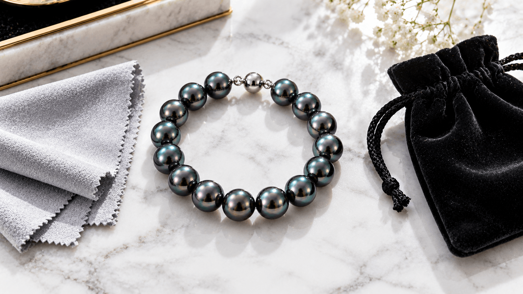 07. Cuidado de una pulsera de perlas negras
