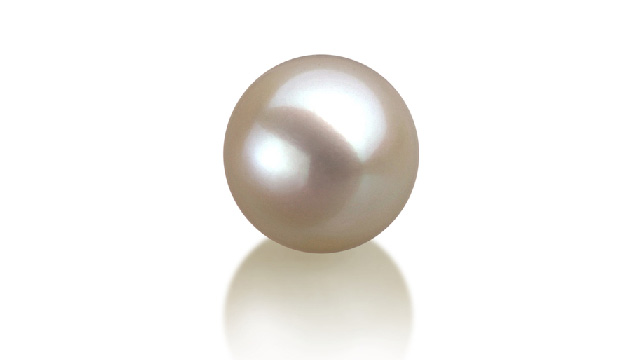 View White Loose Pearls collection